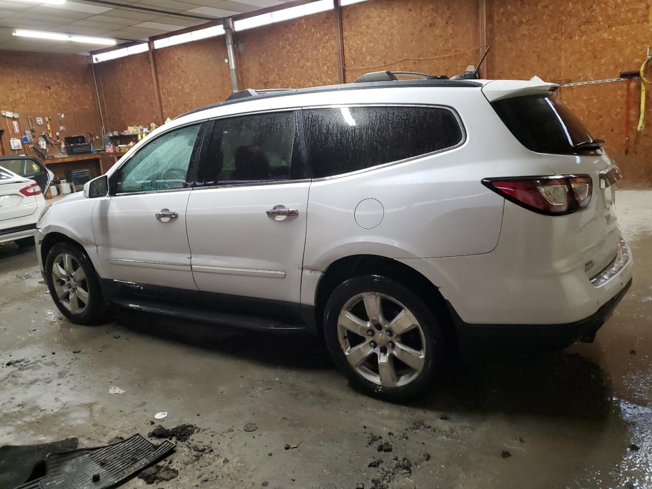 VIN 1GNKVJKD0GJ292695 2016 CHEVROLET TRAVERSE no.2