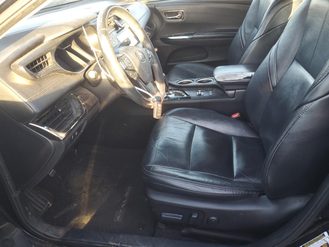 2015 Toyota Avalon - Image 7