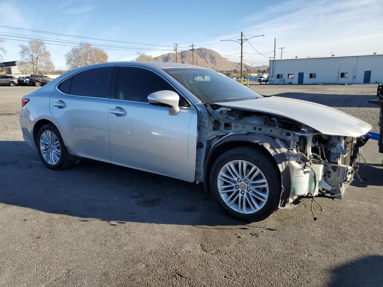 2014 Lexus ES - Image 4