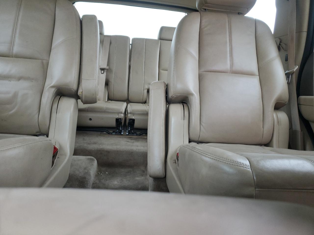 2009 GMC Yukon - Image 10