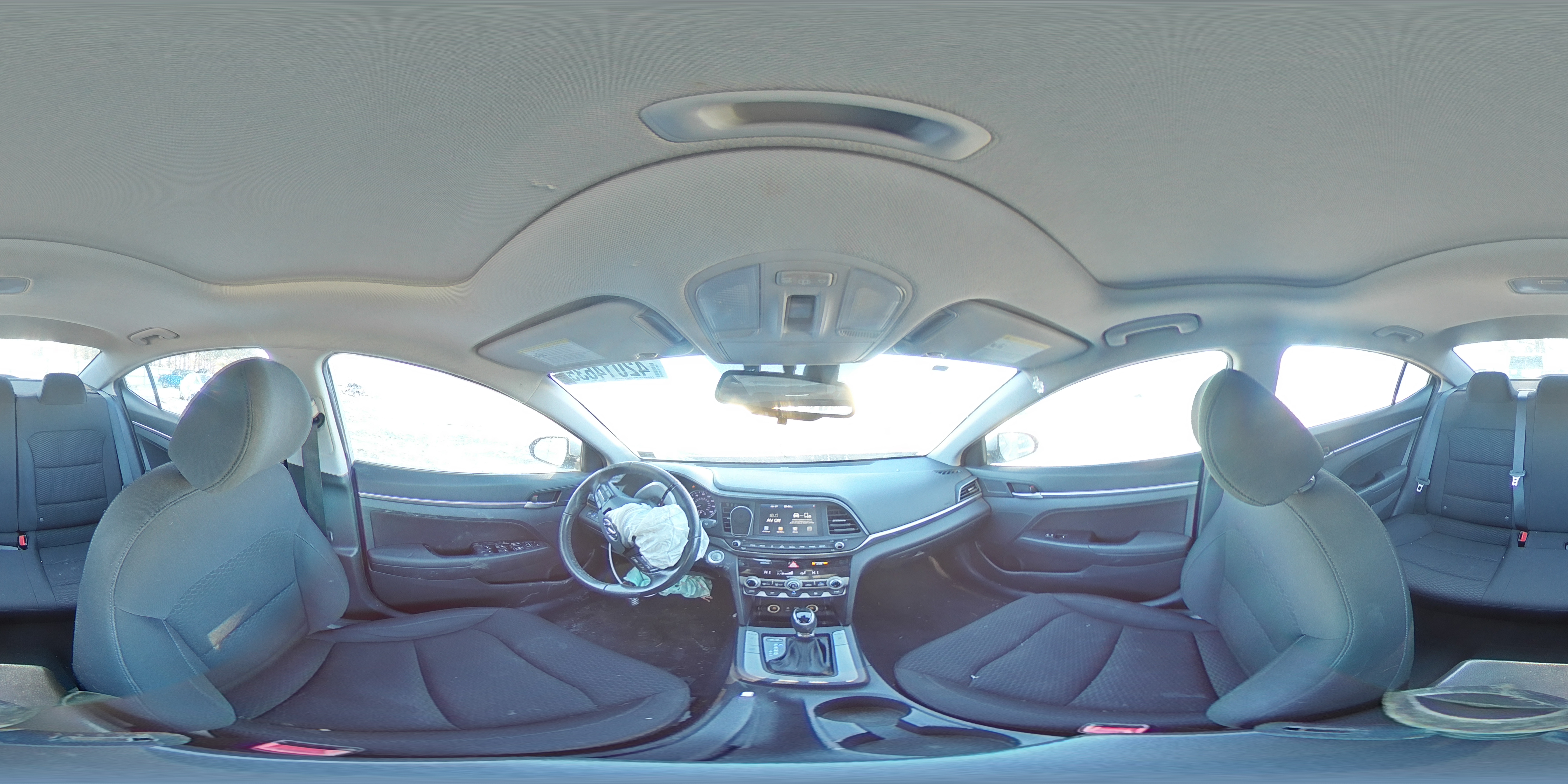 2020 Hyundai Elantra - Image 12