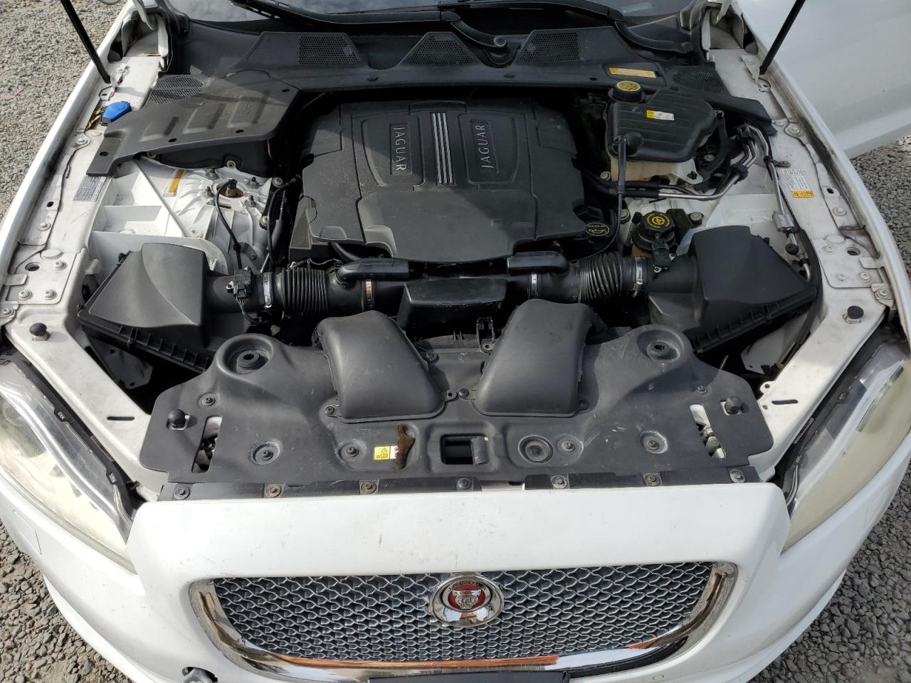 2011 Jaguar XJ - Image 11
