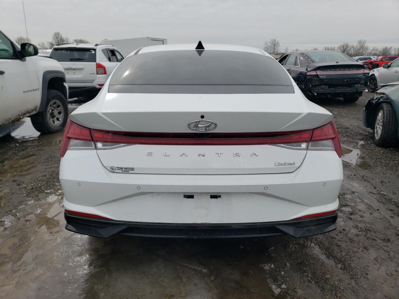 2021 Hyundai Elantra - Image 6