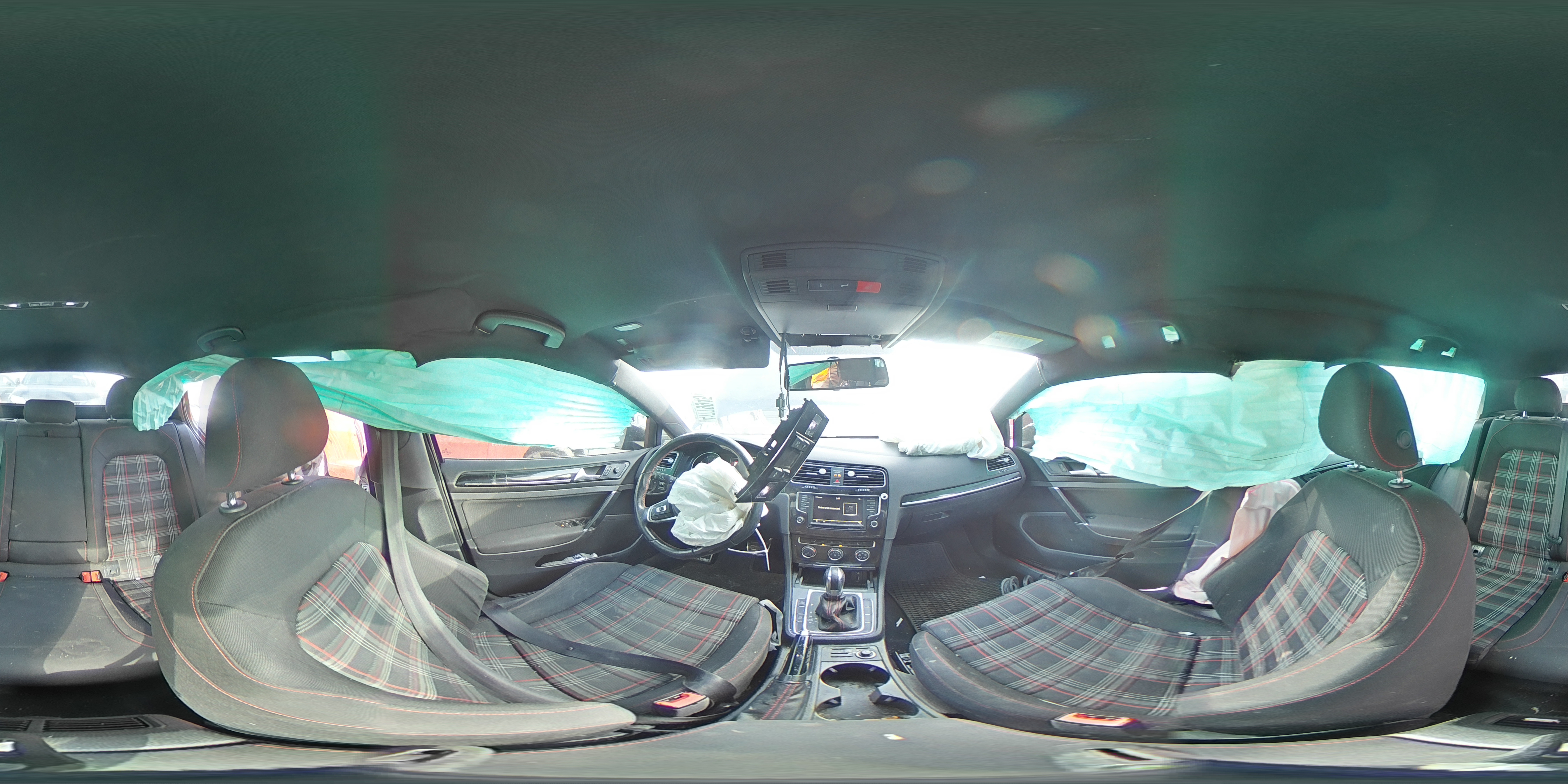 2017 Volkswagen GTI - Image 13