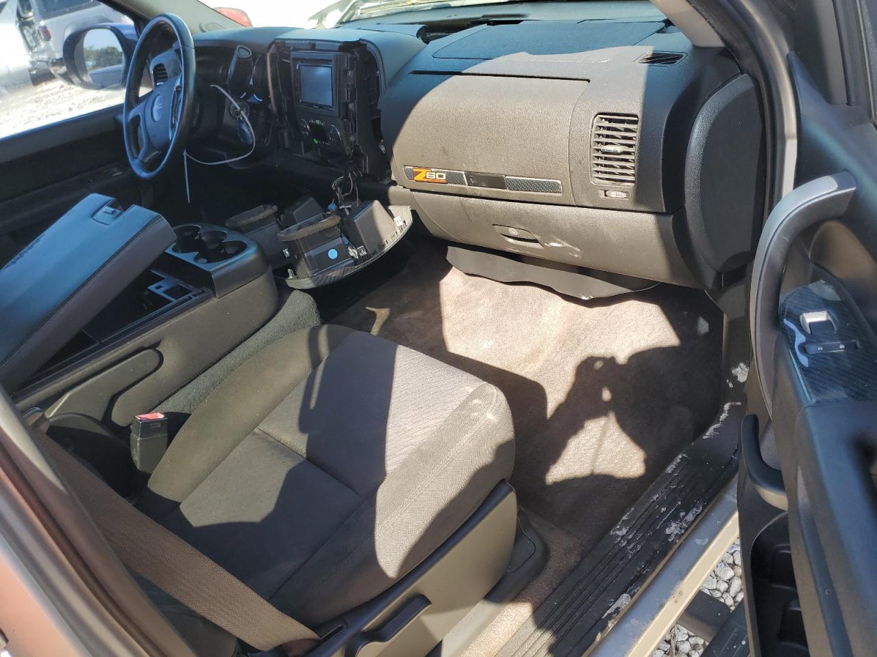2010 GMC Sierra - Image 8