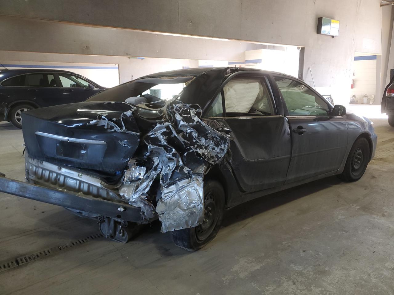 2004 Toyota Camry - Image 3