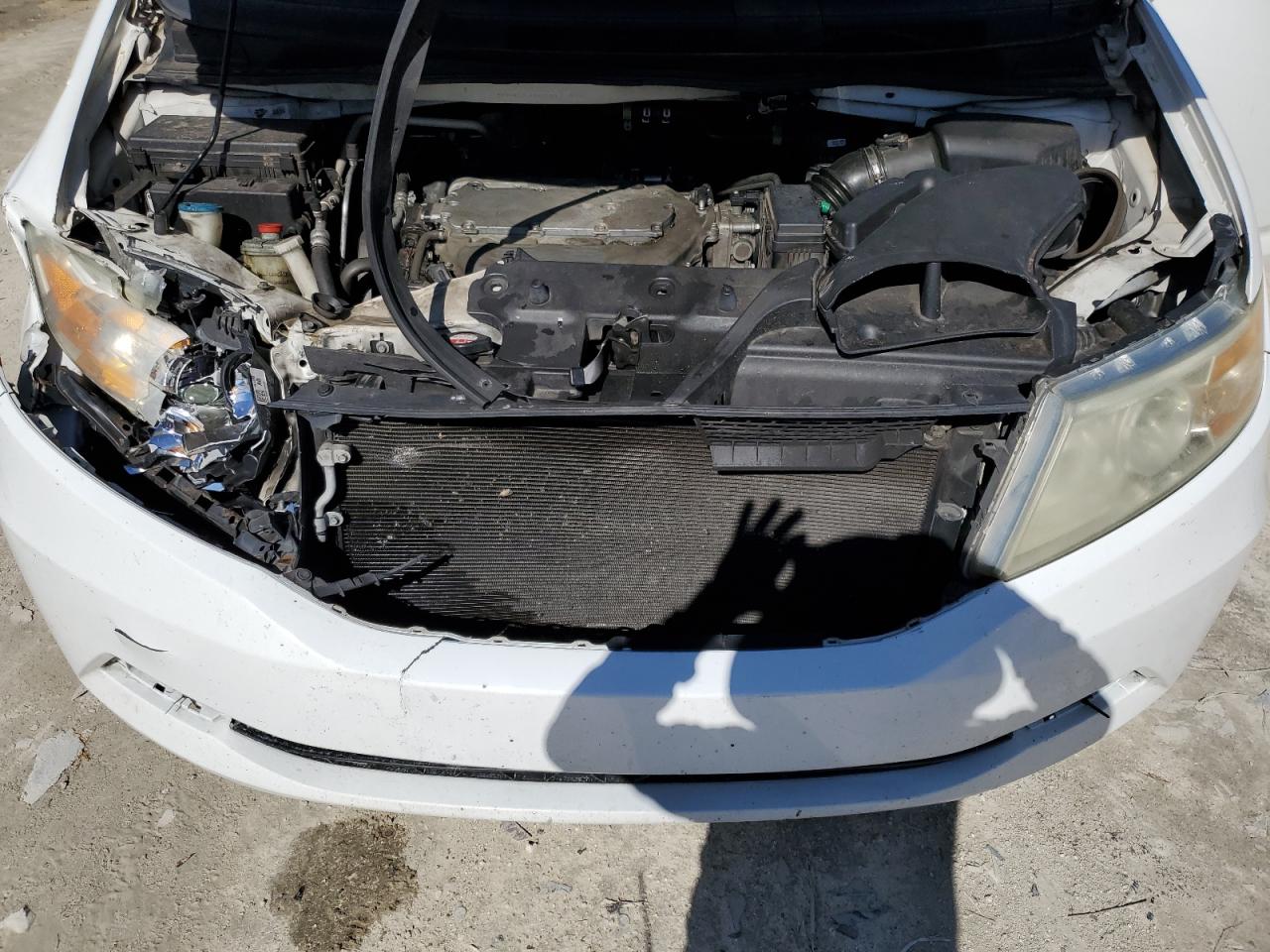 2012 Honda Odyssey - Image 12