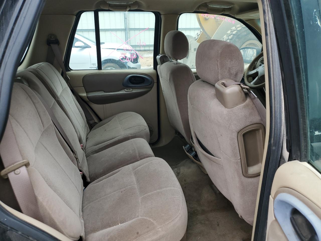 2004 Chevrolet TrailBlazer - Image 10