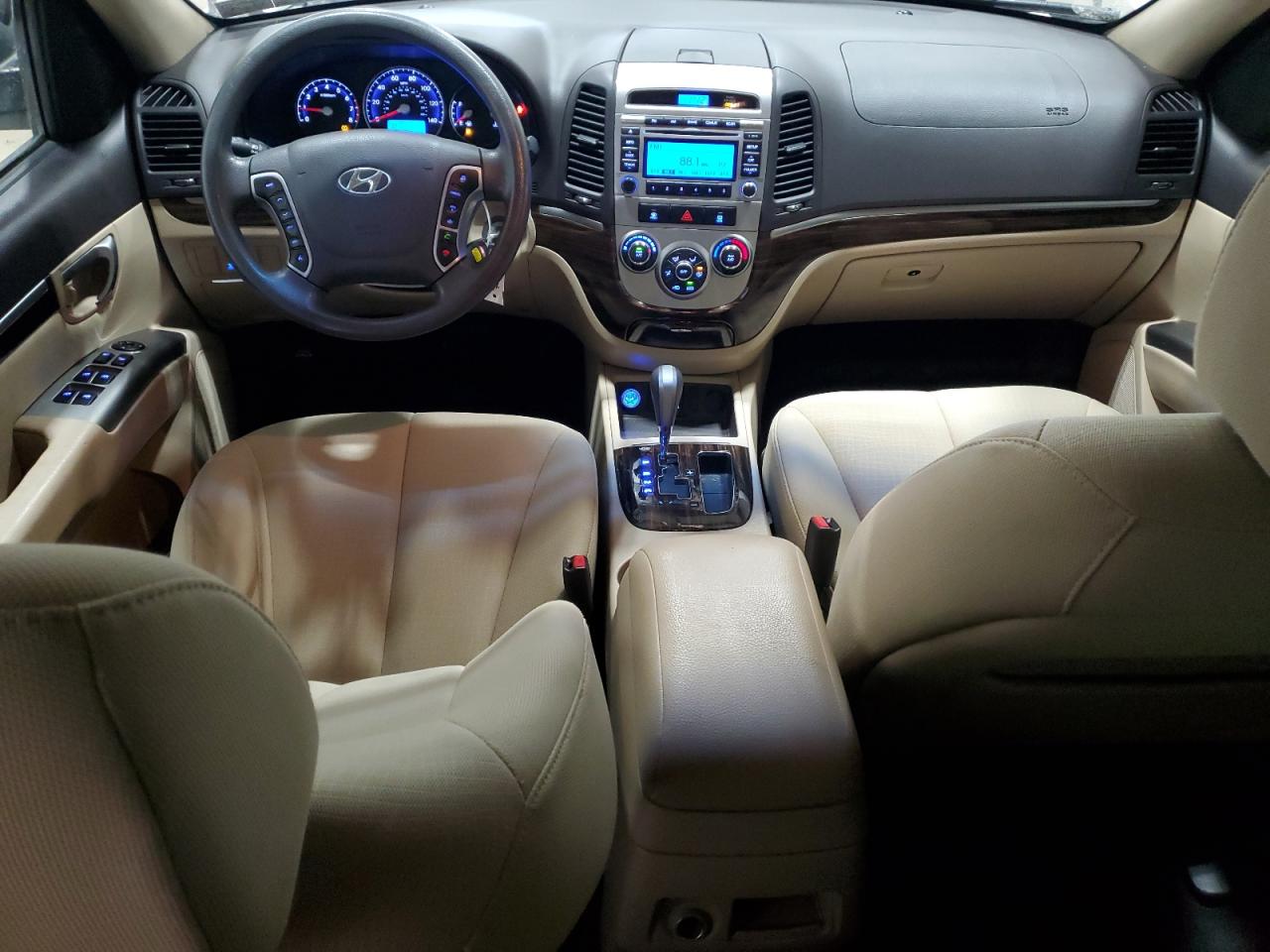 2010 Hyundai Santa Fe - Image 8