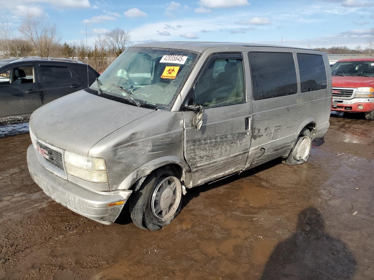 2005 GMC Safari - Image 1