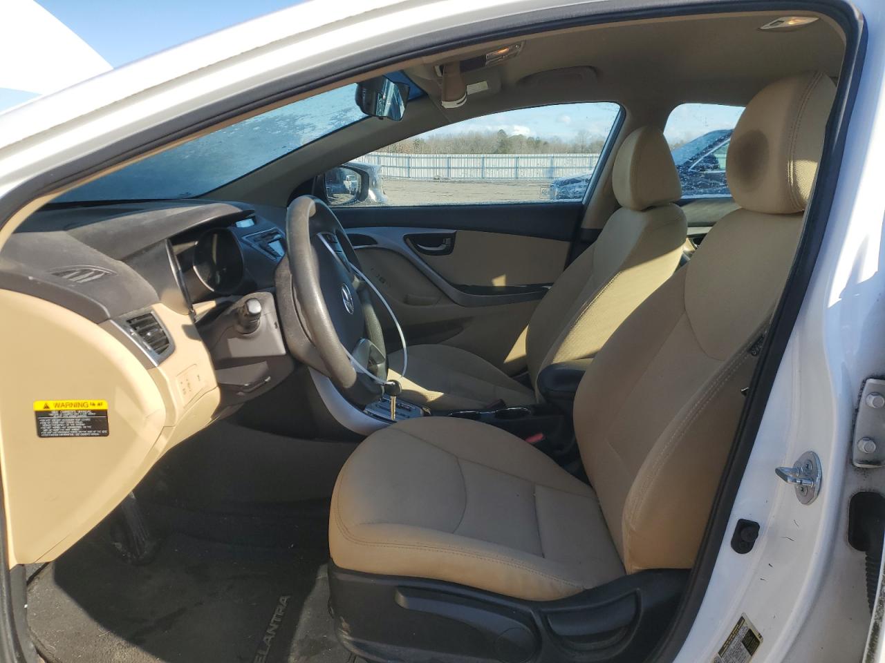 2013 Hyundai Elantra - Image 7