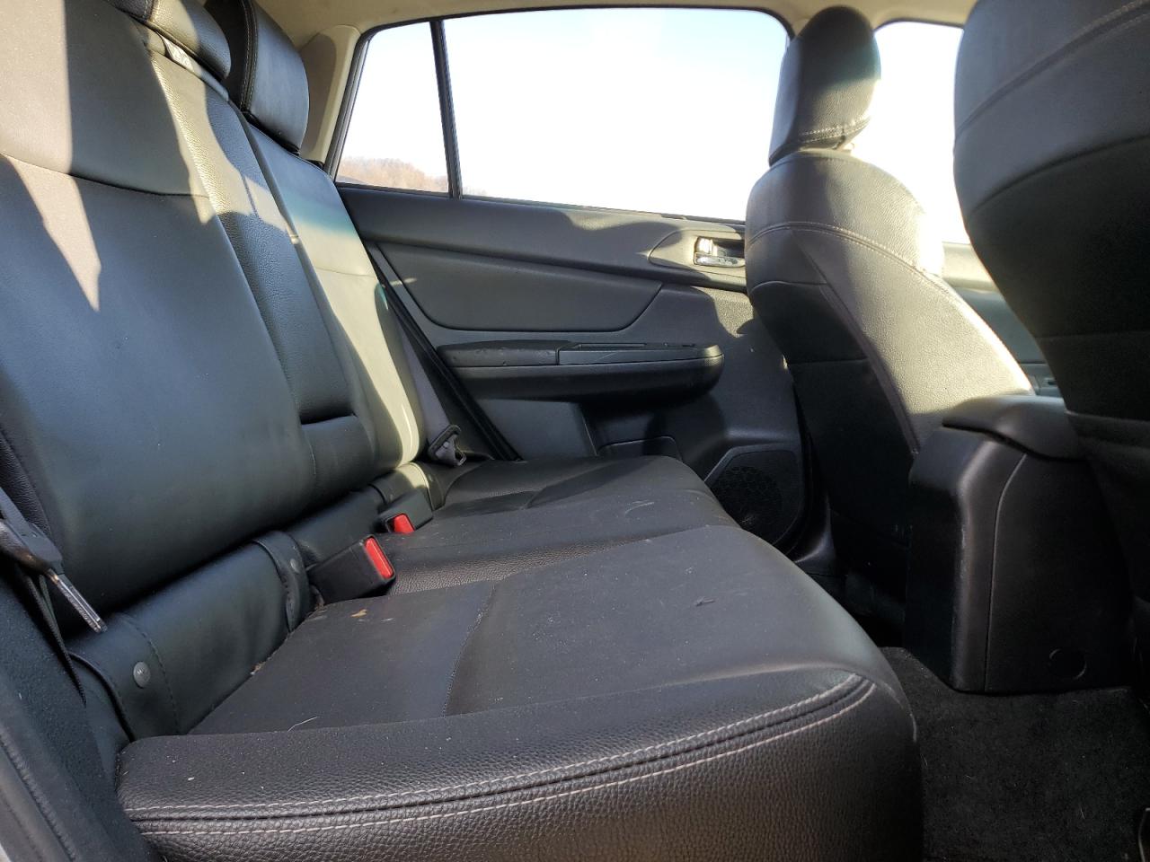 2014 Subaru XV - Image 11