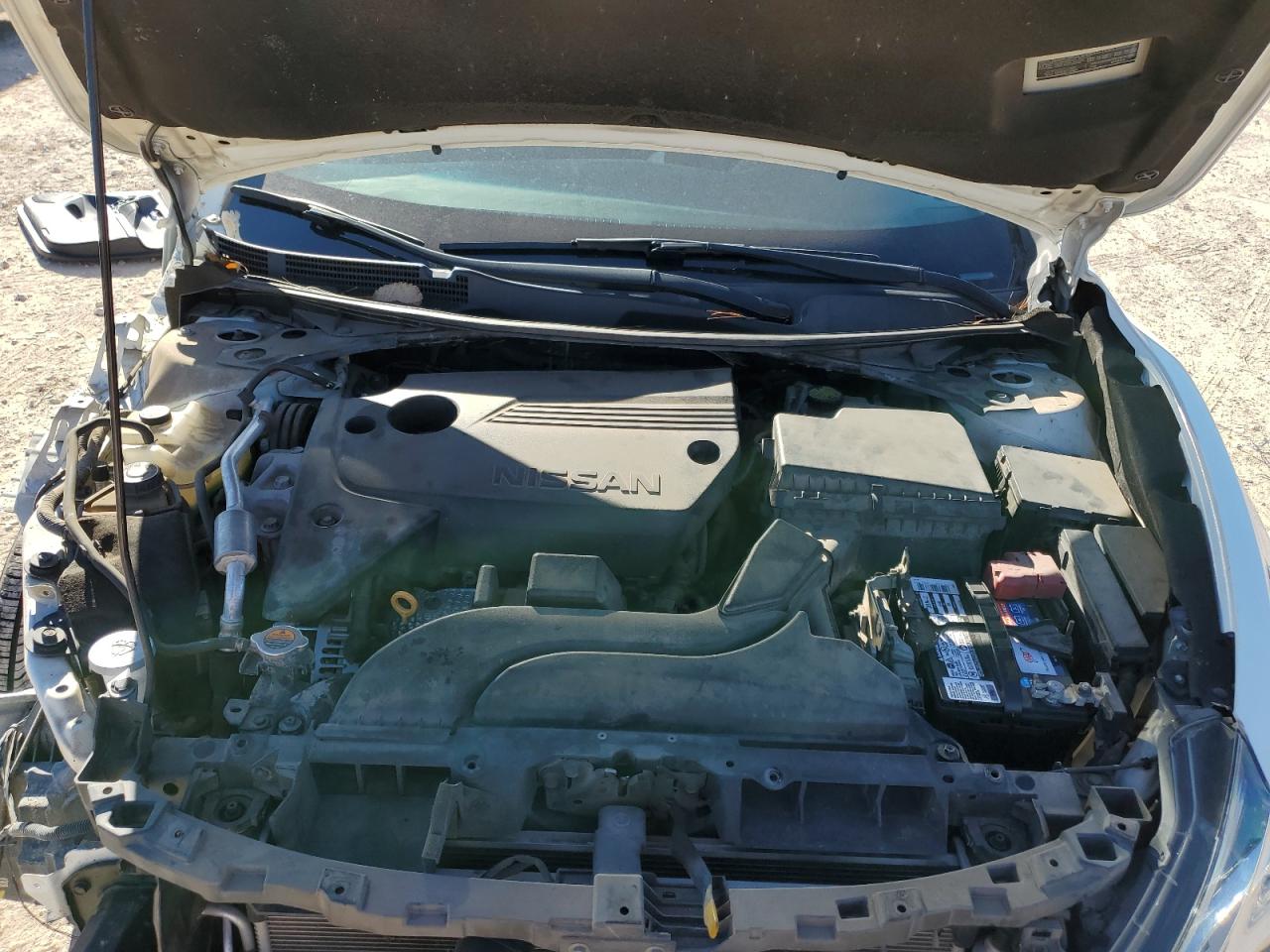 2017 Nissan Altima - Image 11