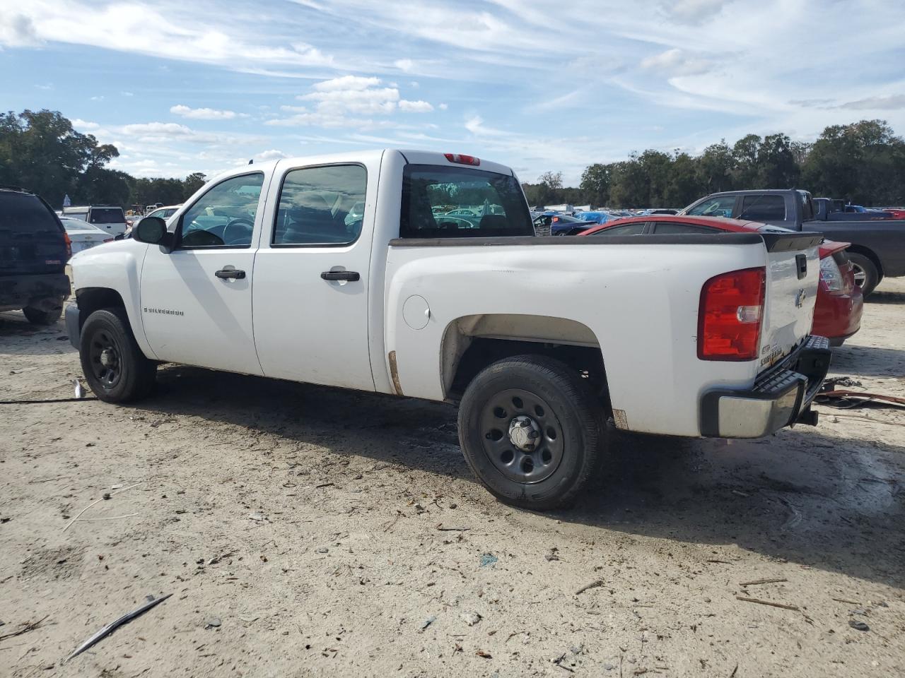 2009 Chevrolet Silverado - Image 2