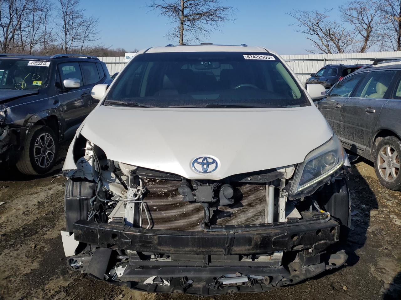 2015 Toyota Sienna - Image 5