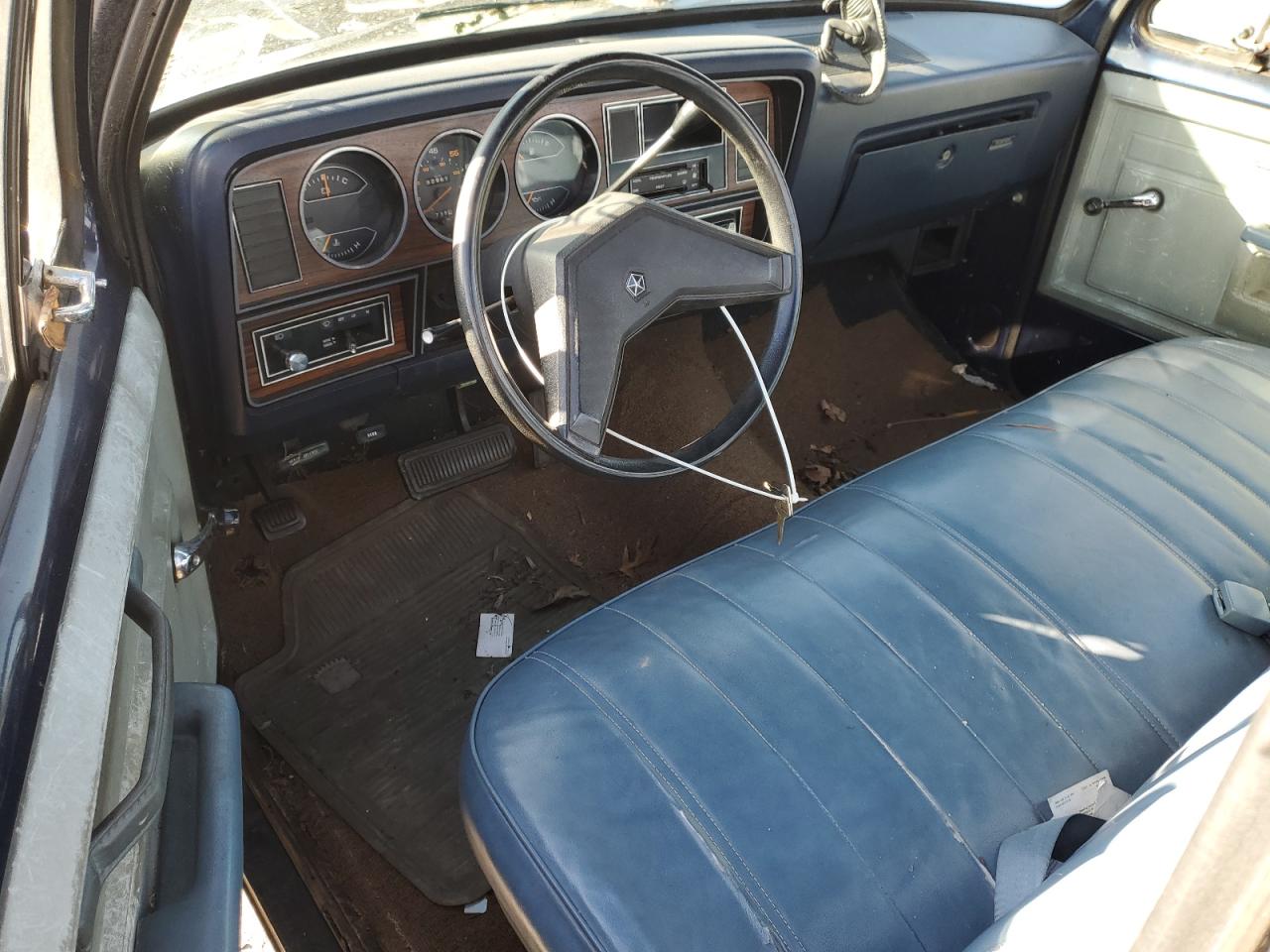 1985 Dodge Ram 150 VIN: 1B7ED14H1FS648058 Lot: 42572175