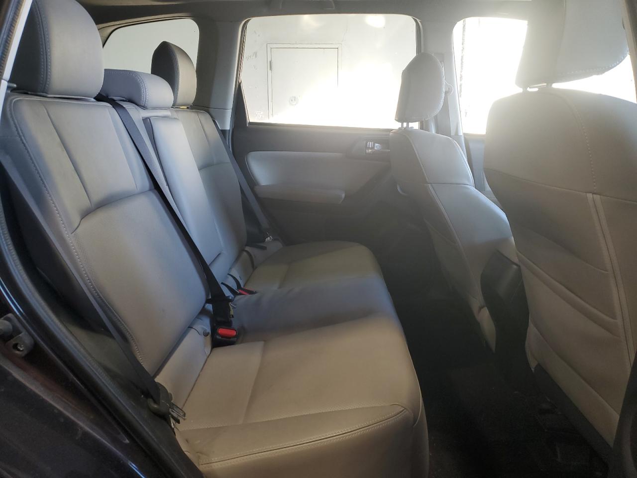 2015 Subaru Forester - Image 11