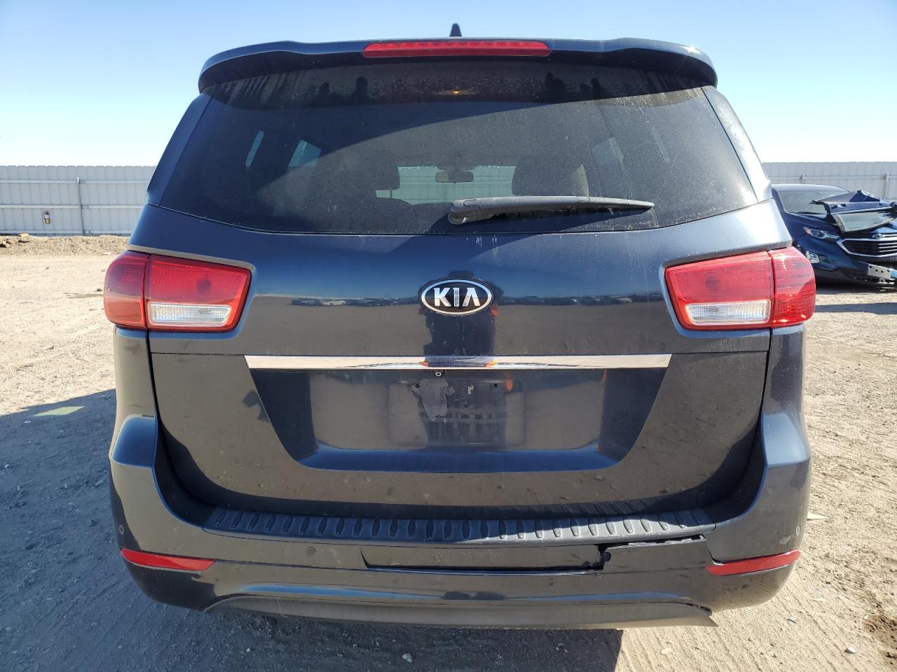 2016 Kia Sedona - Image 6