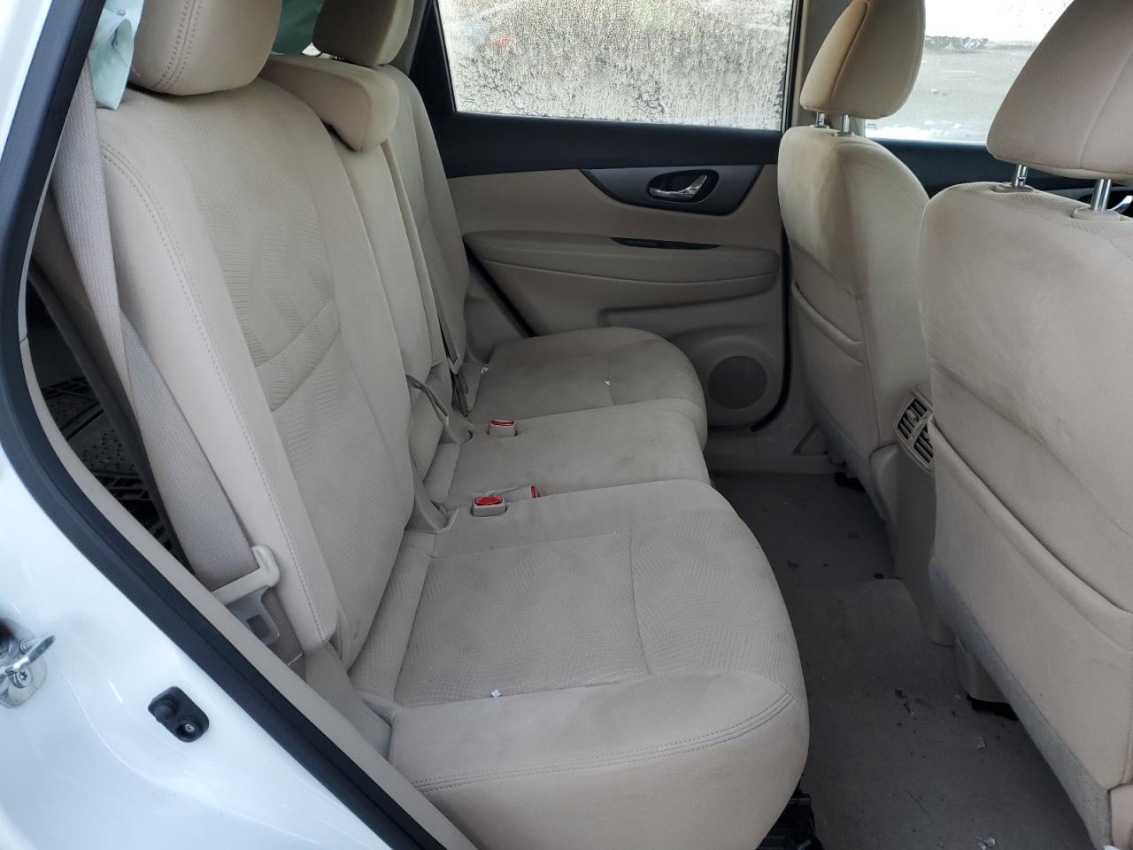 2015 Nissan Rogue - Image 11