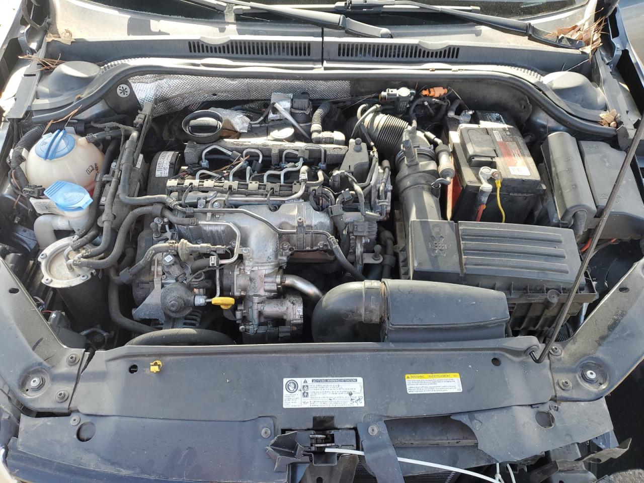 2014 Volkswagen Jetta - Image 12