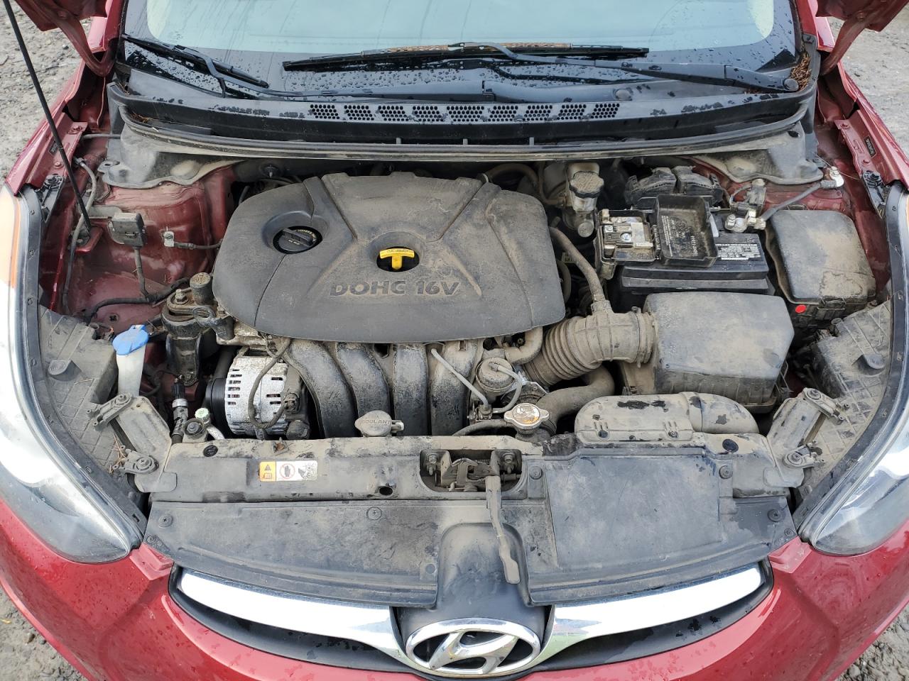 2013 Hyundai Elantra - Image 12