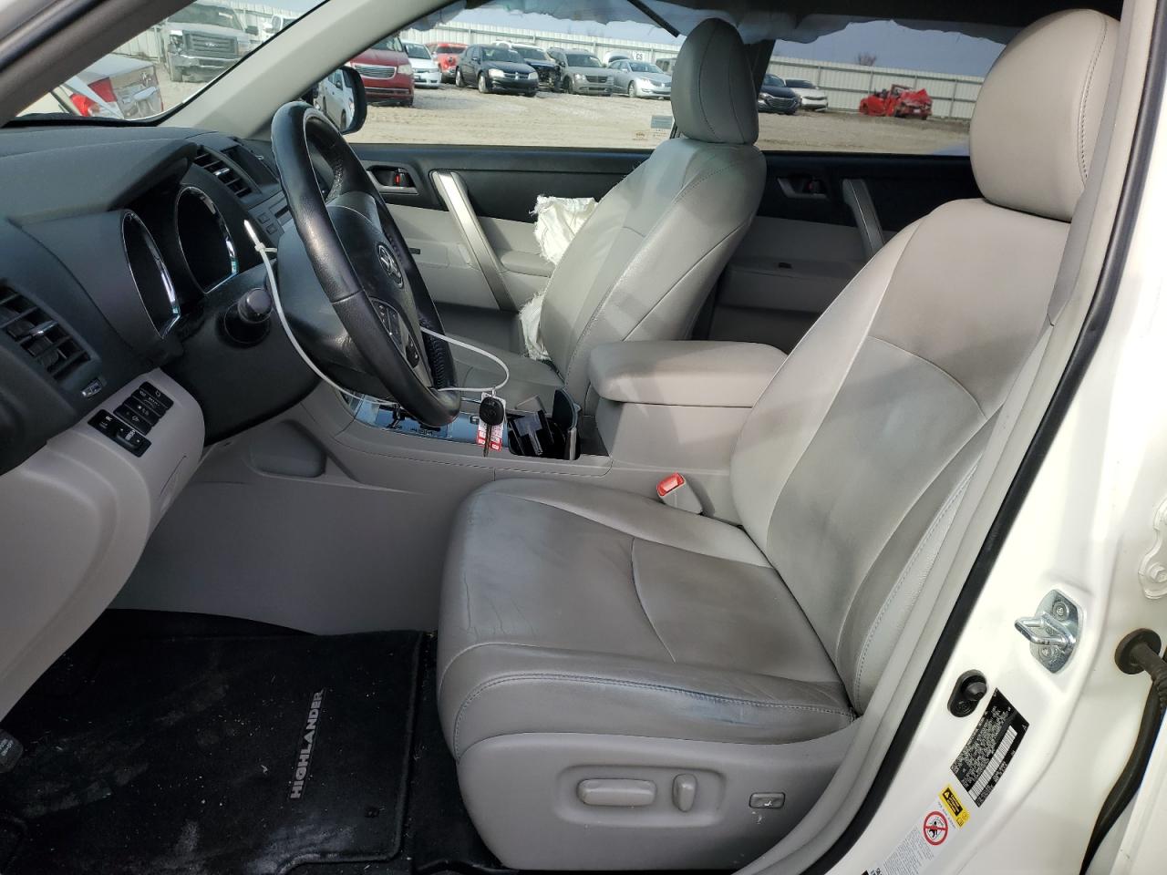 2012 Toyota Highlander - Image 7