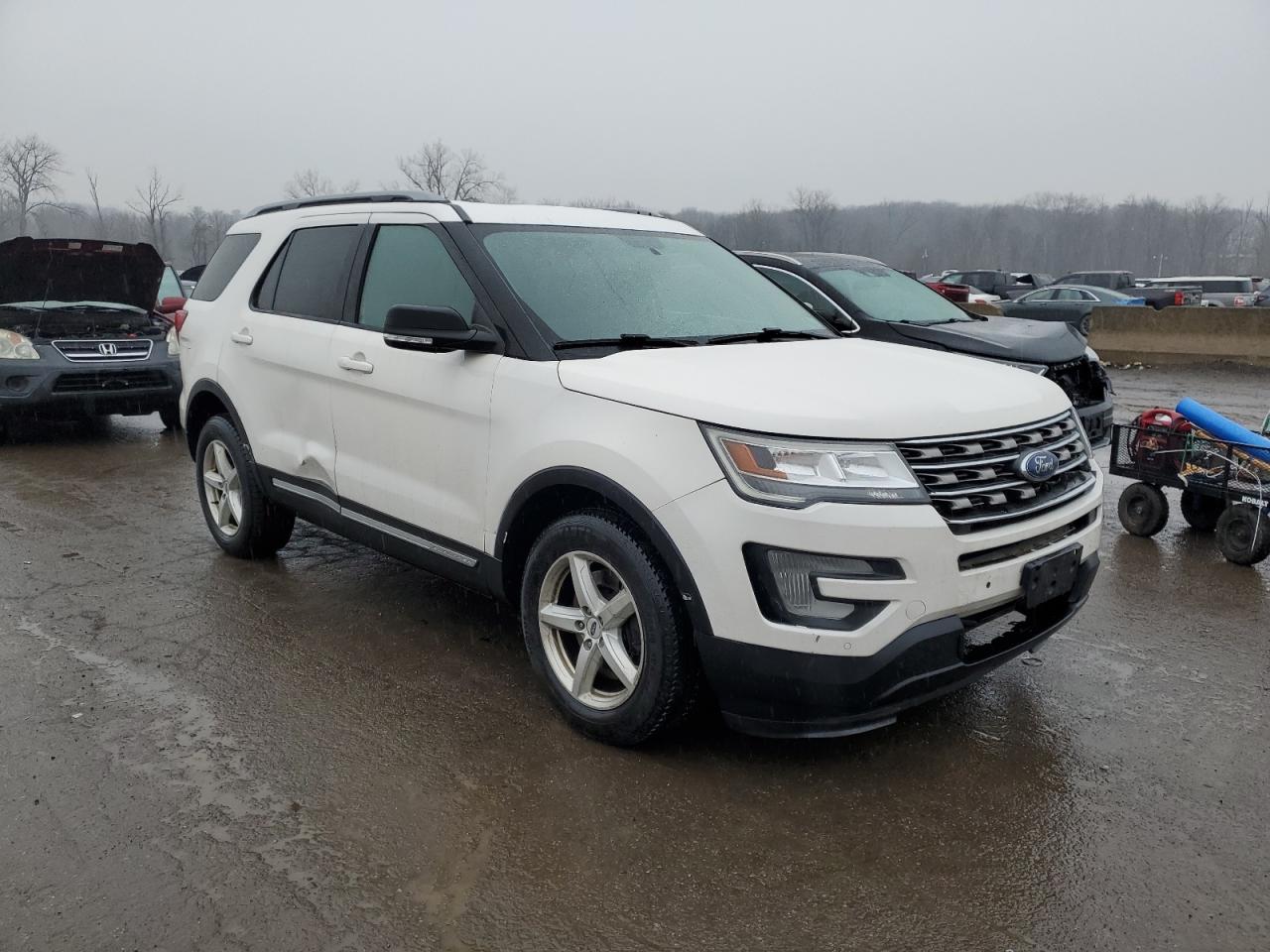 2017 Ford Explorer - Image 4
