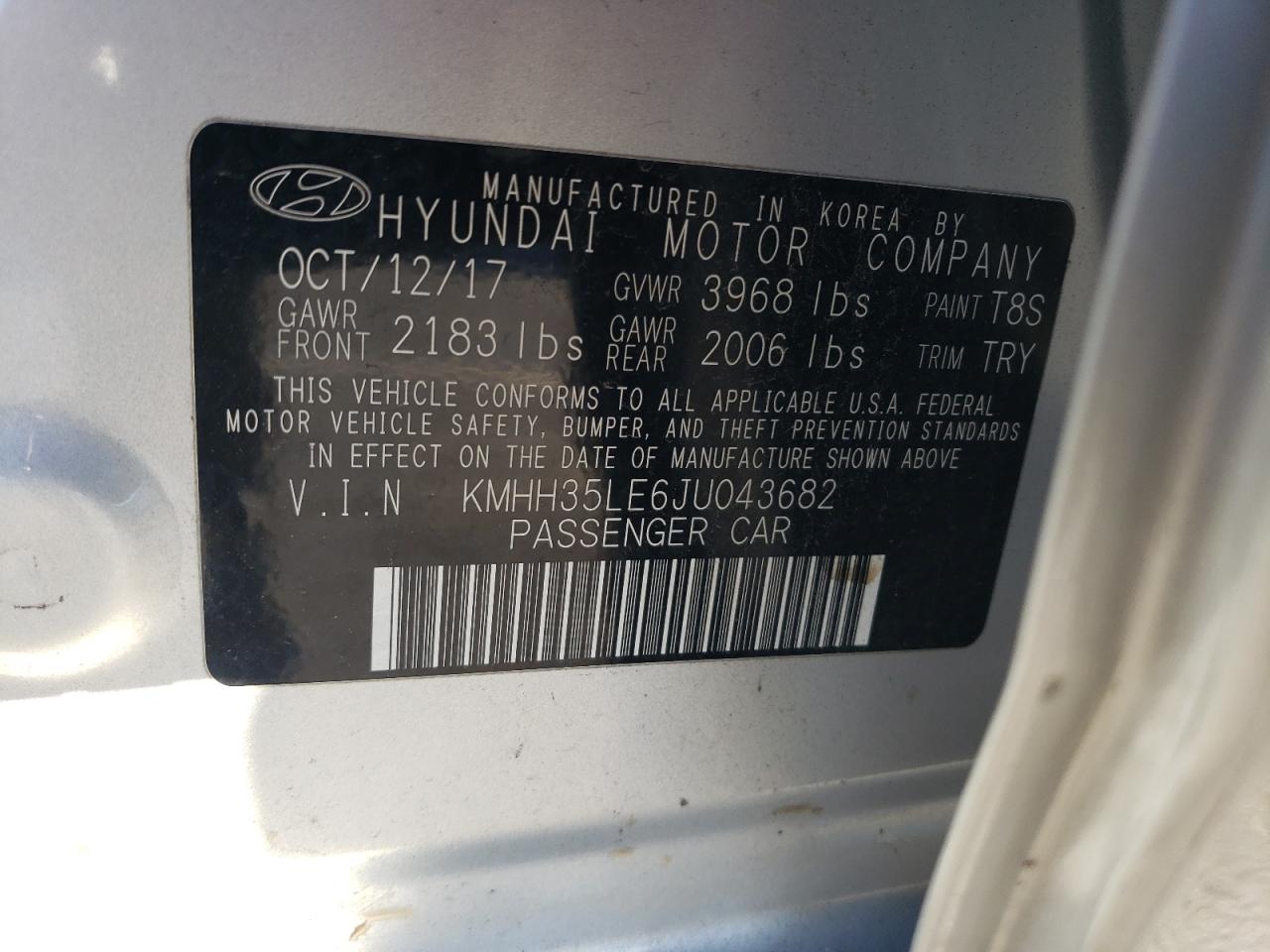 2018 Hyundai Elantra - Image 15