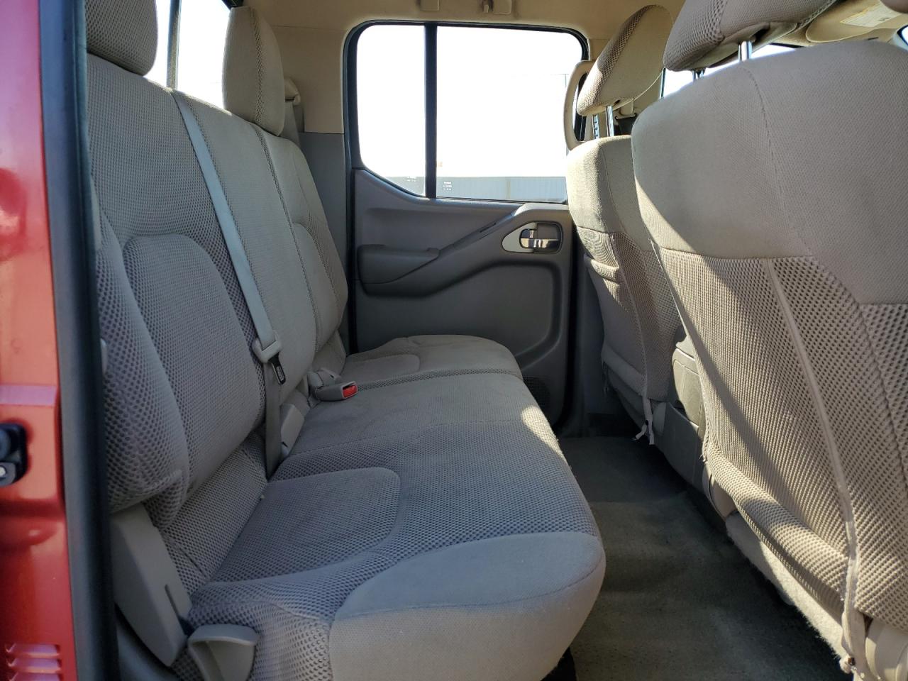 2016 Nissan Navara (Frontier) - Image 10