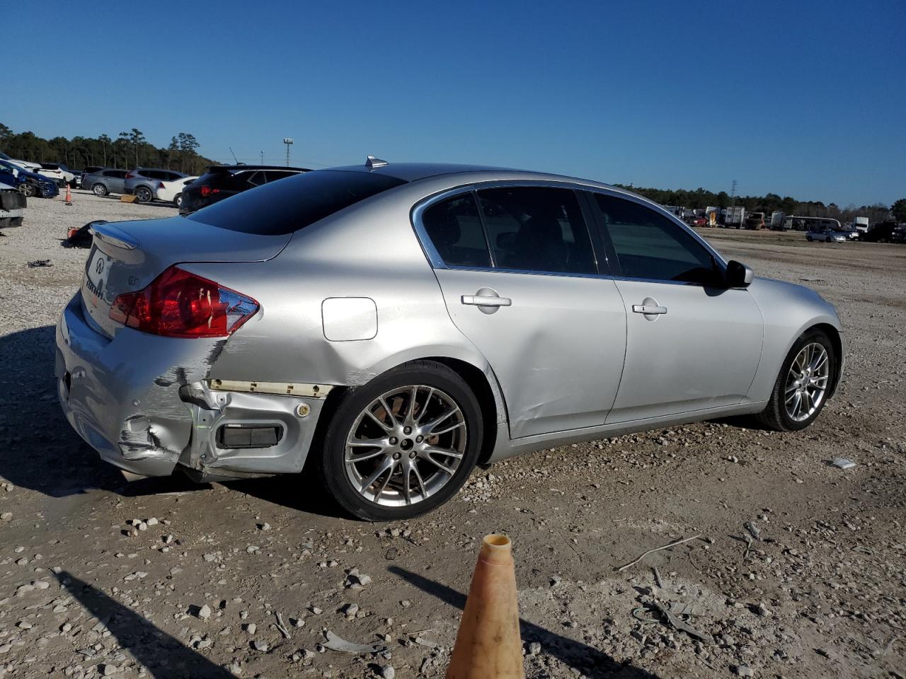 2013 Infiniti G - Image 3