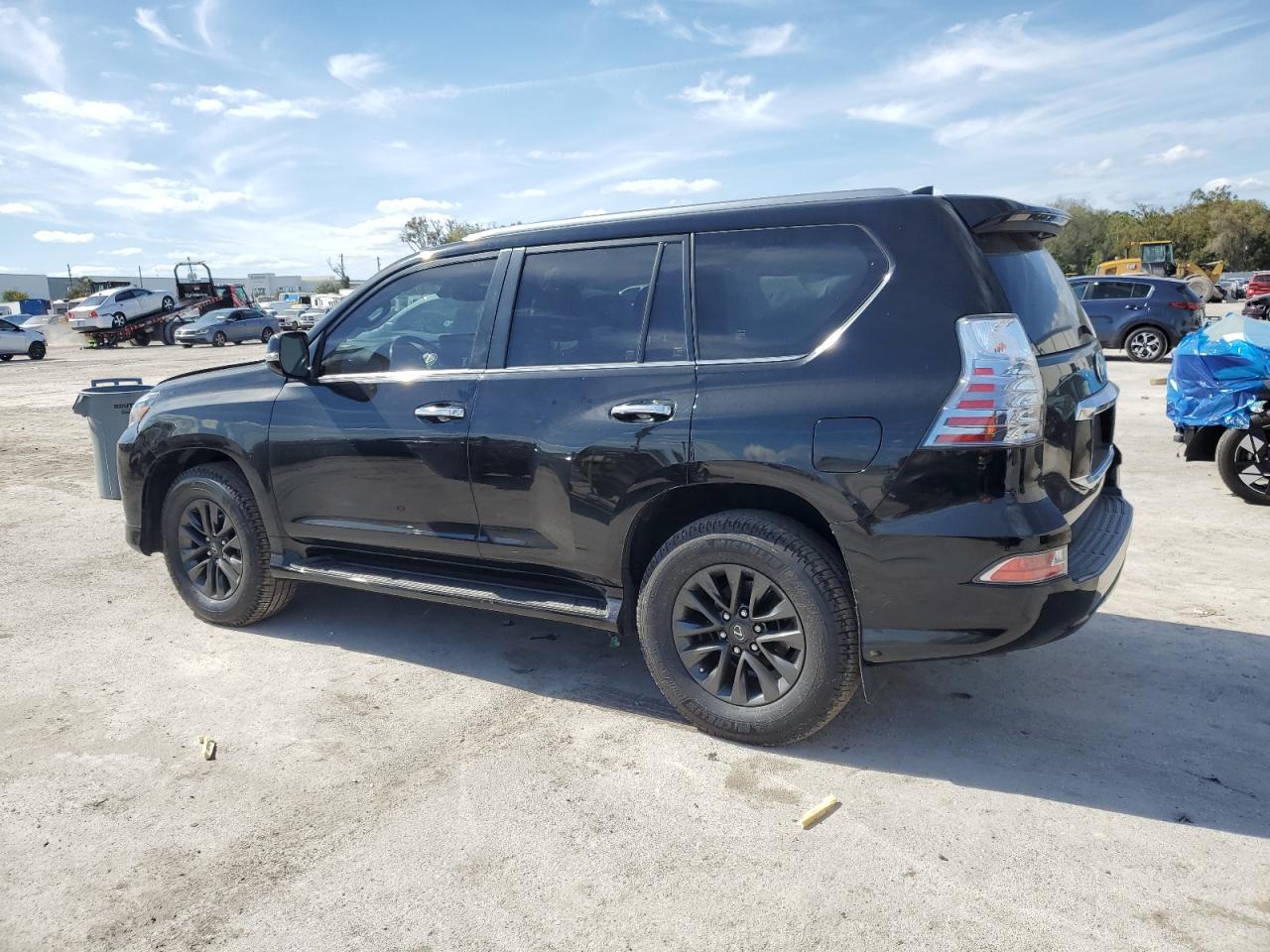 2022 Lexus GX - Image 2