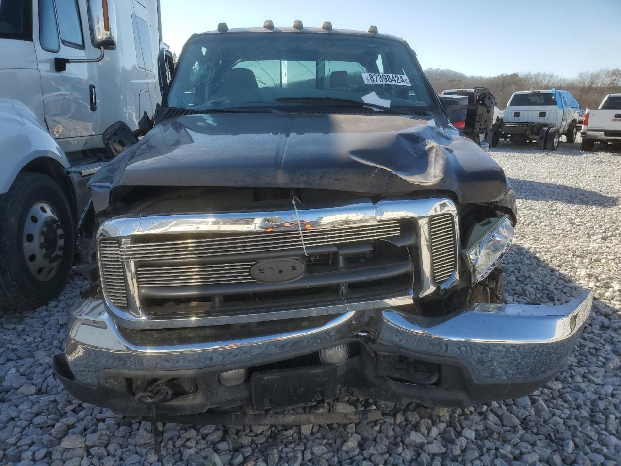 2004 Ford F350 - Image 5