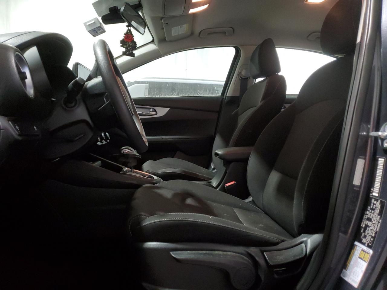 2023 Kia Forte - Image 7