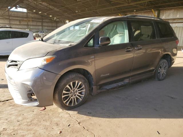 2019 Toyota Sienna Xle