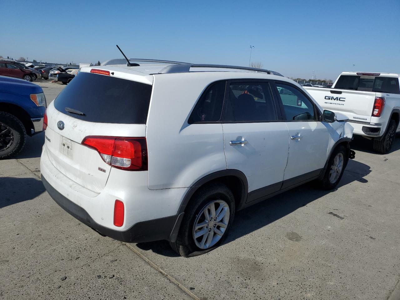 2014 Kia Sorento - Image 3
