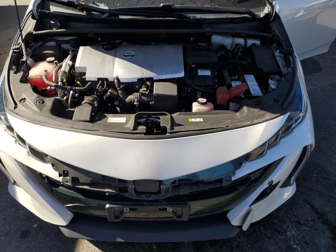 2019 Toyota Prius - Image 11