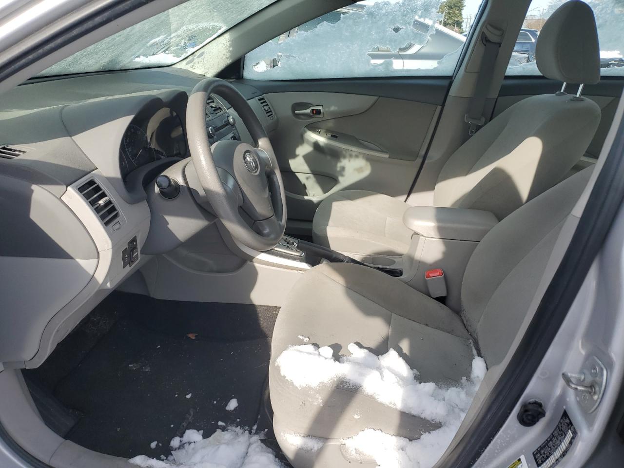 2010 Toyota Corolla - Image 7