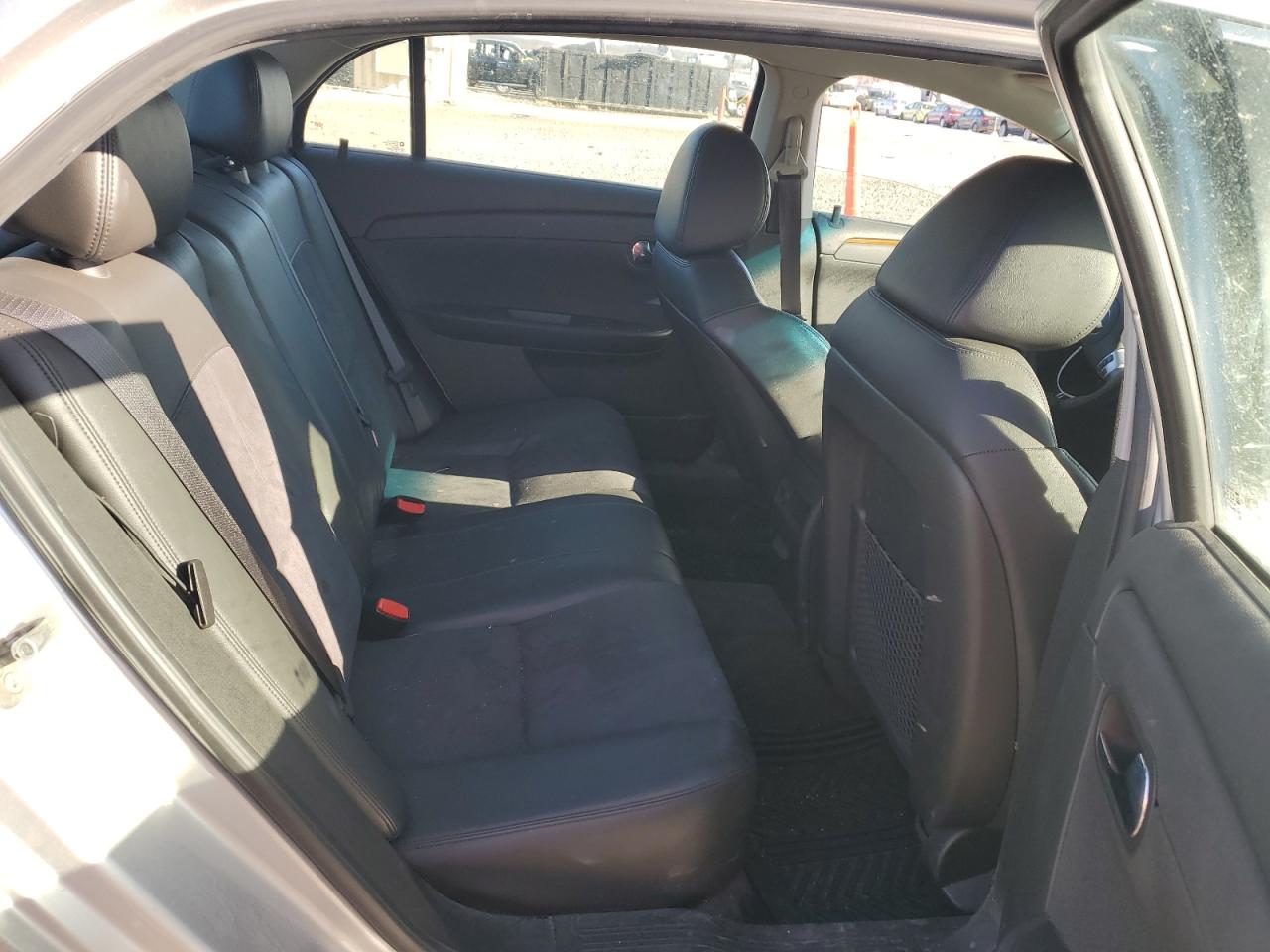 2010 Chevrolet Malibu - Image 10