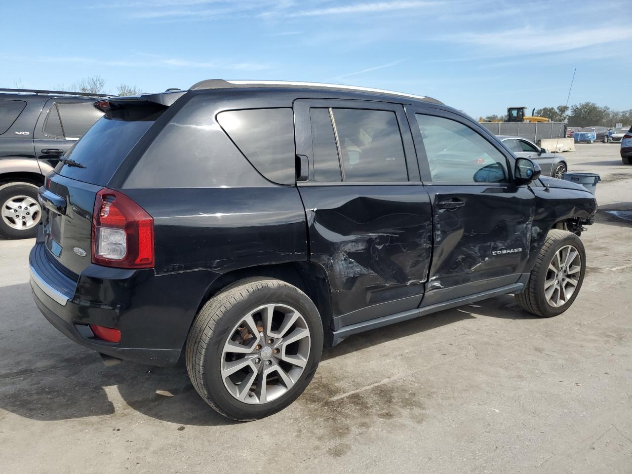 2016 Jeep Compass - Image 3
