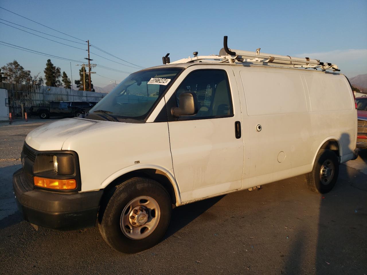 2013 Chevrolet Express G2500 за продажба в Sun Valley, CA - Minor Dent/Scratches