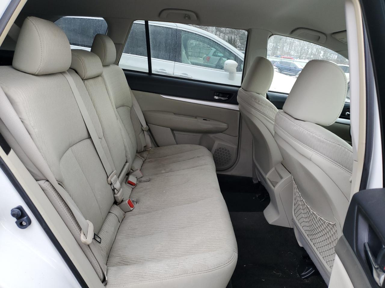 2012 Subaru Outback - Image 11