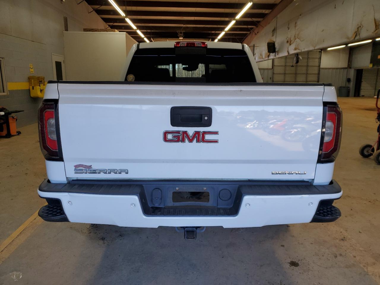 2016 GMC Sierra - Image 6