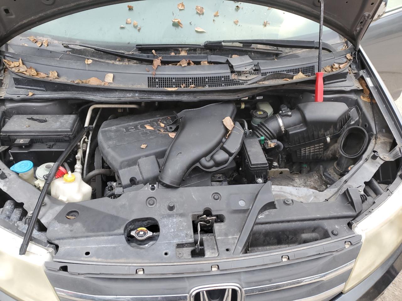 2012 Honda Odyssey - Image 12