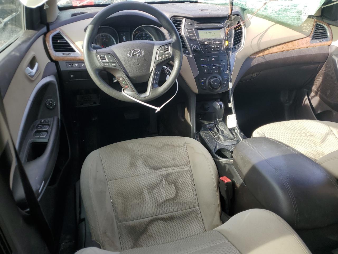 2014 Hyundai Santa Fe - Image 8