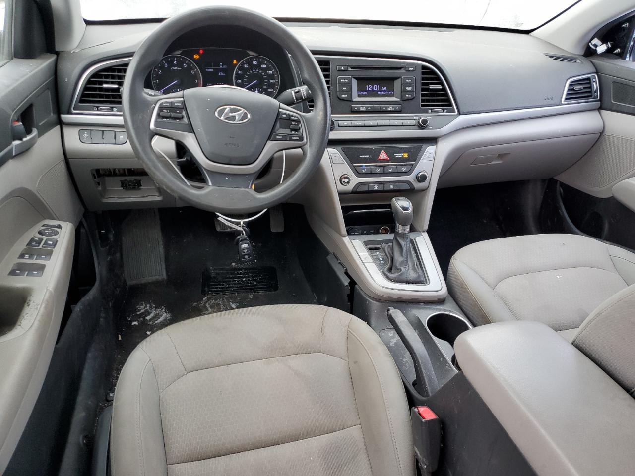 2017 Hyundai Elantra - Image 8