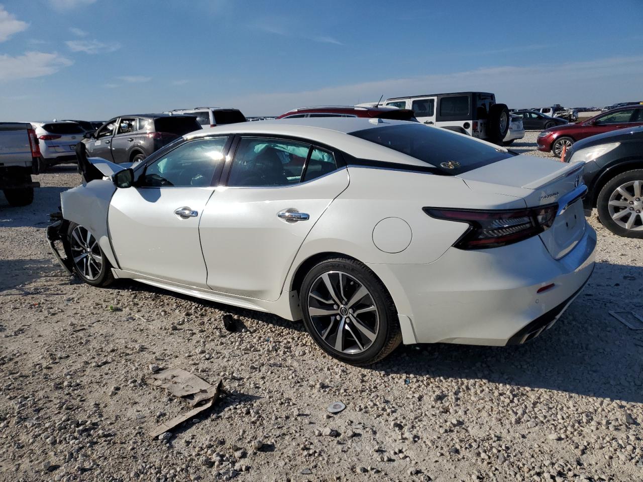 2020 Nissan Maxima - Image 2