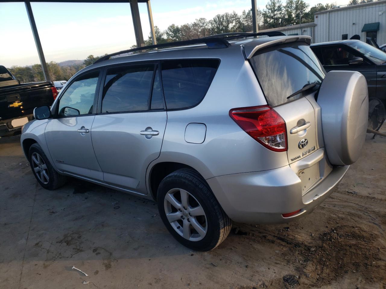 2006 Toyota RAV 4 - Image 2