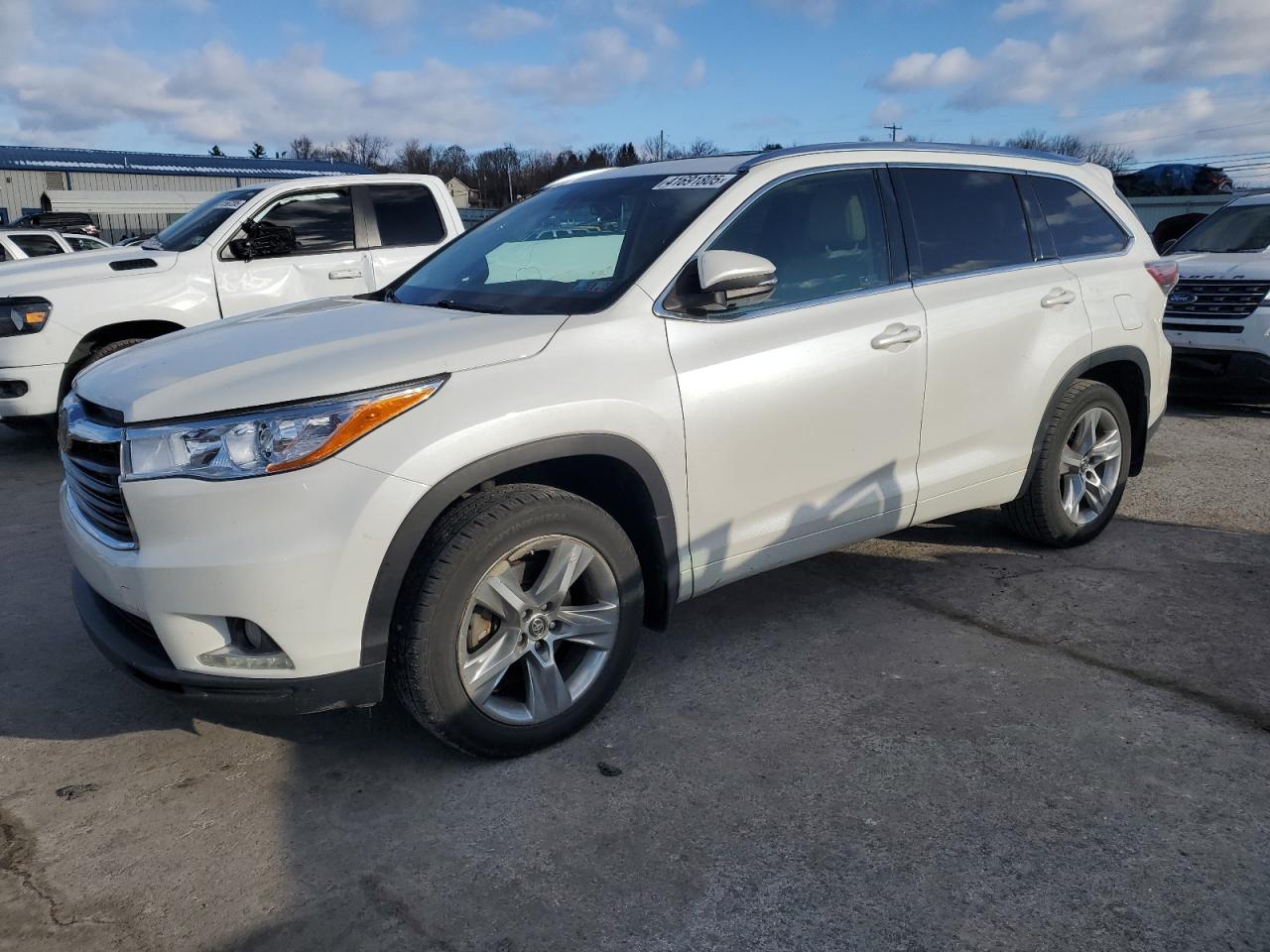 5TDDKRFH4GS348288 2016 TOYOTA HIGHLANDER - Image 1