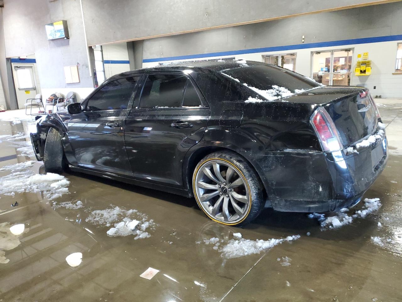 2014 Chrysler 300 - Image 2