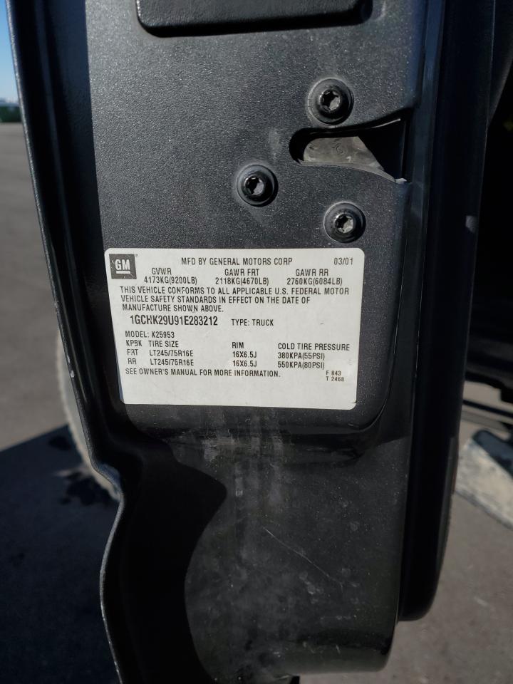 2001 Chevrolet Silverado - Image 12